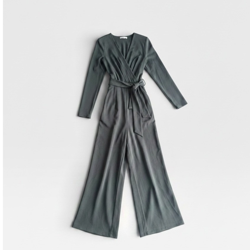 Flying Tomato Womens Baltic Born Long Sleeve Wrap Wide Leg Jumpsuit Black Size M - Picture 1 of 11